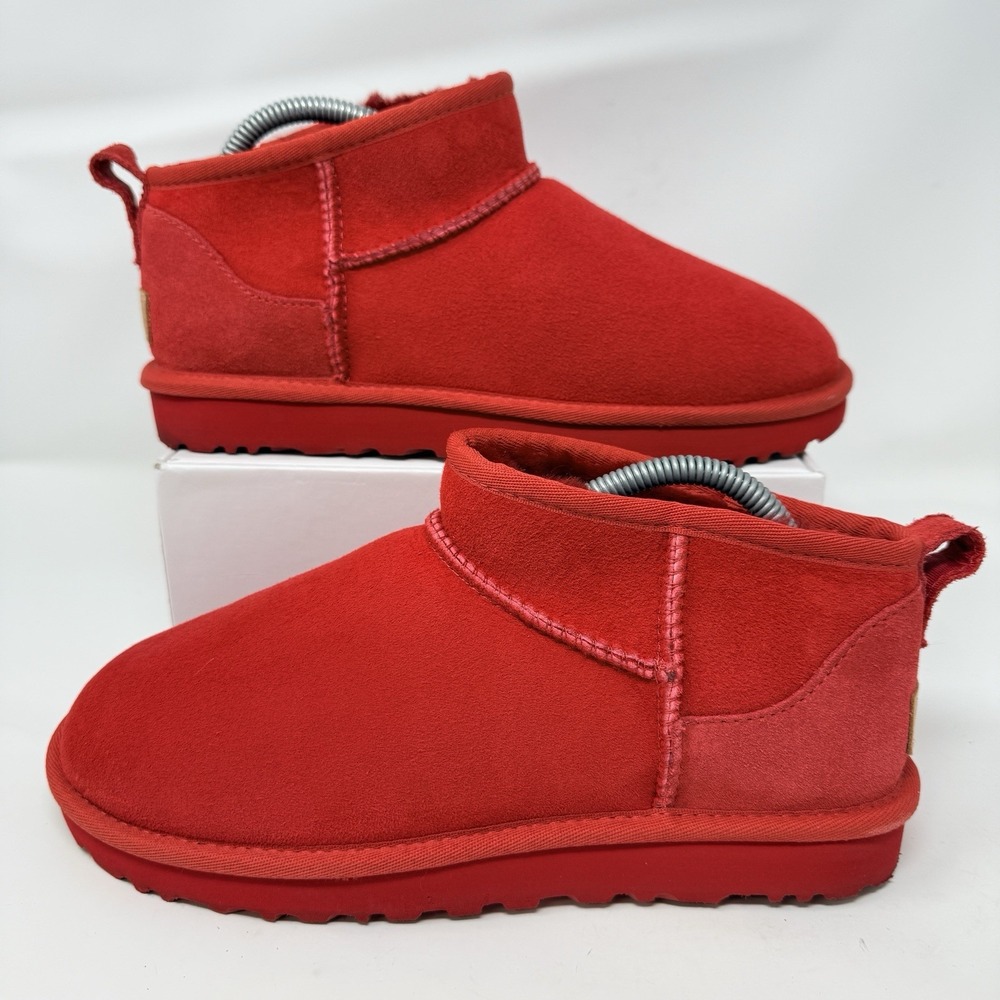 UGG Women's Classic Ultra Mini Boot Size 8 Ribbon Red 1116109 Suede Sheepskin